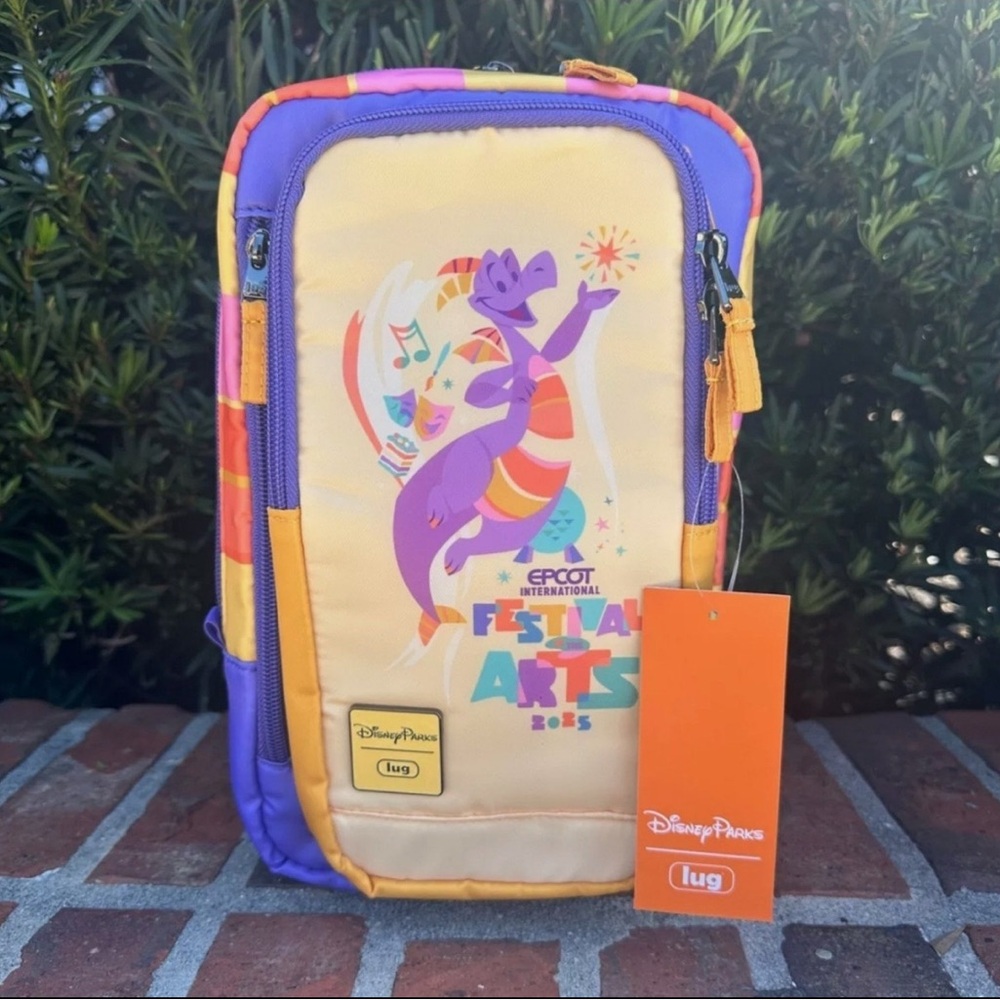 NWT LIMITED RELEASE DISNEY 2025 EPCOT FESTIVAL OF ARTS LUG SLING BAG